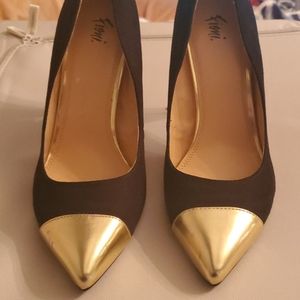 Black with Gold Toe Shoe